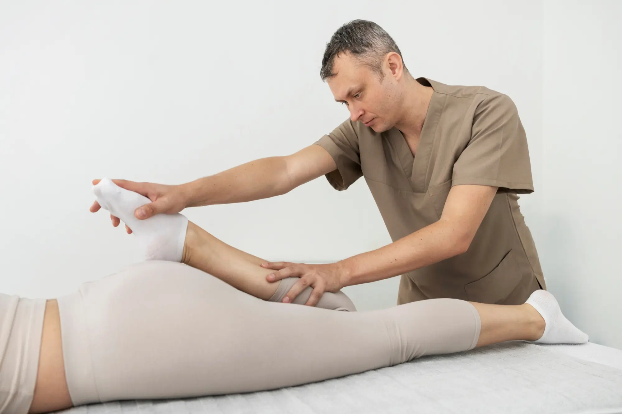 beautiful-smile-young-woman-with-healthy-white-teeth-min(1)